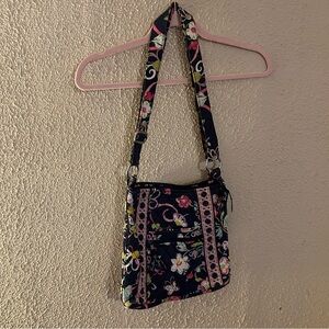Vera Bradley Hipster In Ribbon Pattern Boho Quilted Crossbody Bag Purse Retired